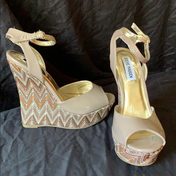 Steven Madden “wild” chevron glitter wedges - Picture 2 of 3